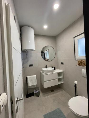  Primus Štrbić in Ploče