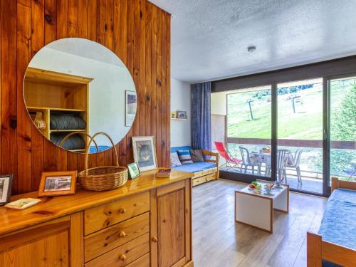 Studio Cosmos-1 by Interhome Studio Cosmos-1 by Interhome