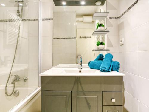 Studio Cosmos-1 by Interhome Studio Cosmos-1 by Interhome