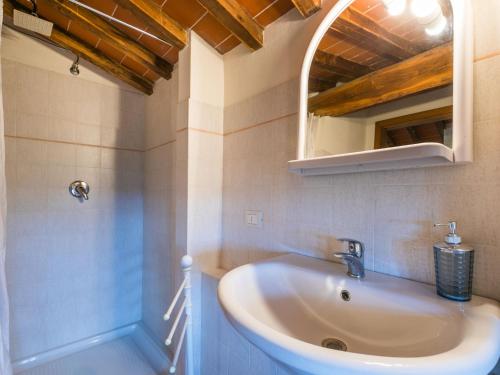 Holiday Home La Querciolaia by Interhome