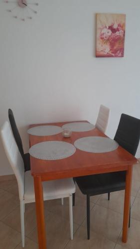 Apartment with Balcony image 6
