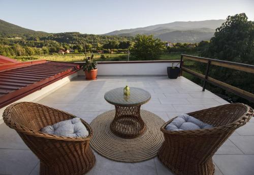 R&J's Home R&J's Home