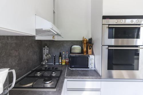 R&J's Home R&J's Home