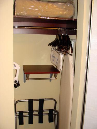 Hampton Inn Calera - image 14