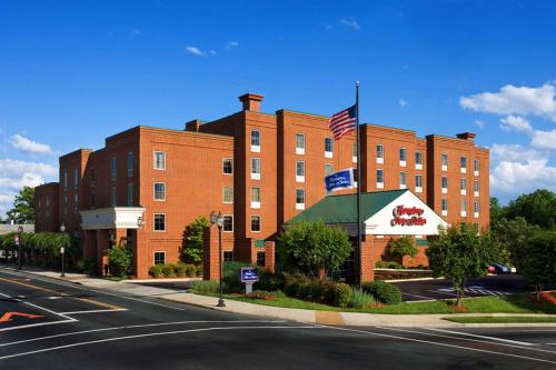 Hampton Inn&Suites Charlottesville at the University - Hotel - Charlottesville