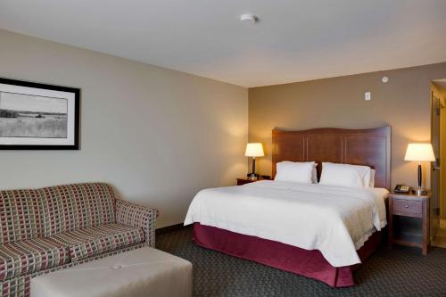 Hampton Inn Chickasha - image 2