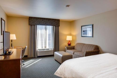 Hampton Inn Chickasha - image 13