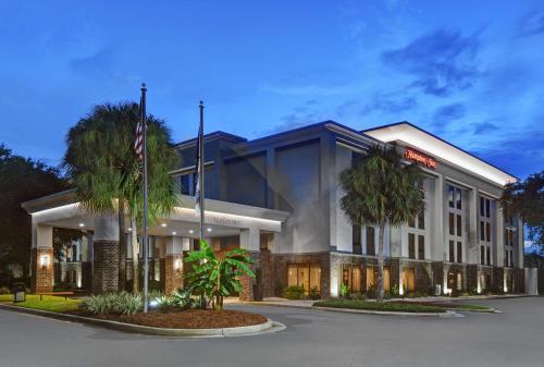 Hampton Inn Patriots Point