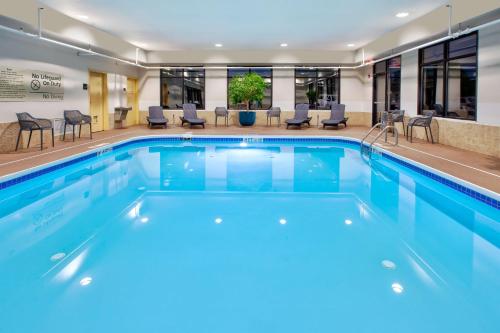 Hampton Inn Clarion - image 6