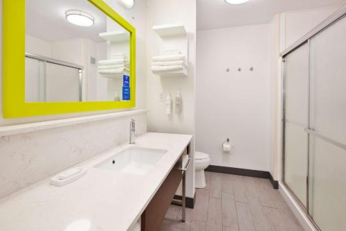 Hampton Inn Clarion - image 2