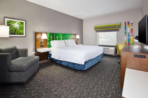 Hampton Inn Clarion - image 9
