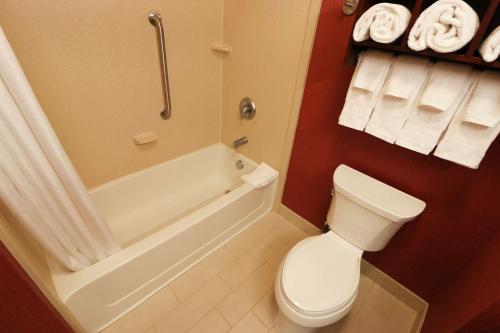 Hampton Inn Lincolnton - image 6
