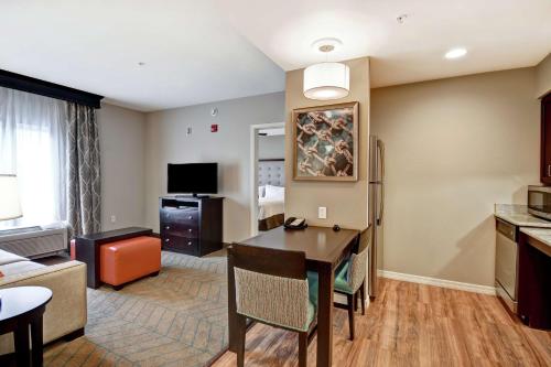 Homewood Suites by Hilton Tampa-Port Richey