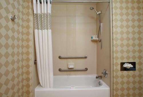 Hampton Inn & Suites Columbus Hilliard - image 14