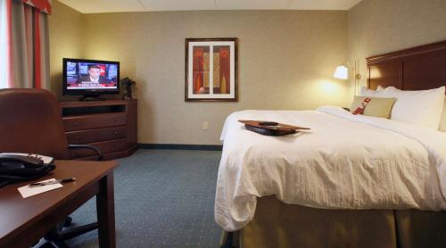 Hampton Inn & Suites Columbus Polaris - image 11
