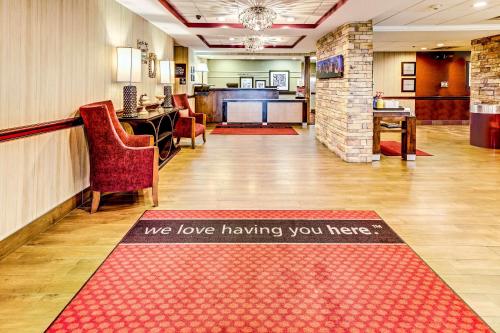 Hampton Inn Columbus-I-70 E/Hamilton Rd - 숙소 외관