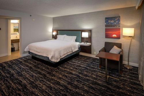 Hampton Inn Long Island/Commack - image 9