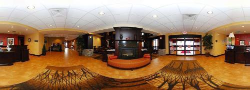 Newly Renovated-Hampton Inn & Suites Casper