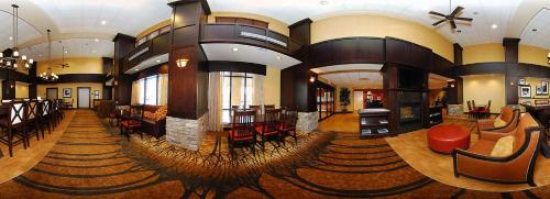 Newly Renovated-Hampton Inn & Suites Casper