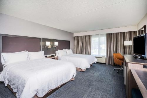 Hampton Inn Clifton Park - image 9