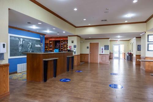 Hampton Inn Alice - image 7