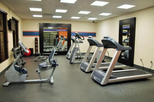 Hampton Inn & Suites Cincinnati / Uptown - University Area