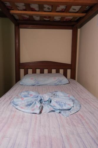 1 bunk bed