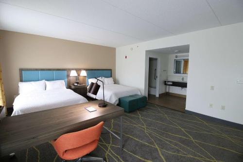 Hampton Inn & Suites Palm Coast - image 13