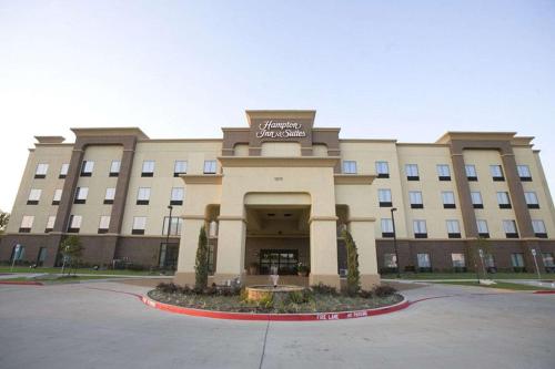 Hampton Inn & Suites Dallas-DeSoto in DeSoto, USA