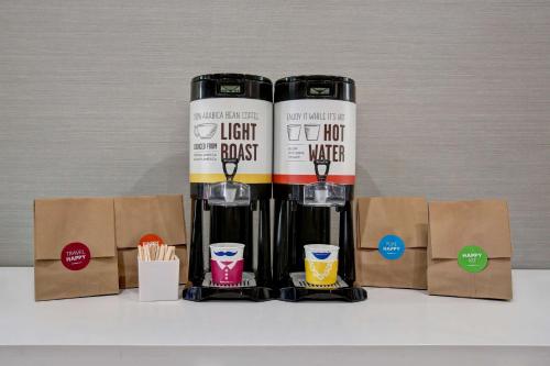 Hampton Inn & Suites Dallas-DeSoto - image 13