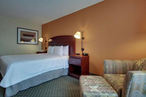 Hampton Inn & Suites Denver Littleton - image 13