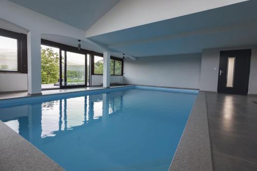 R&J's Home R&J's Home