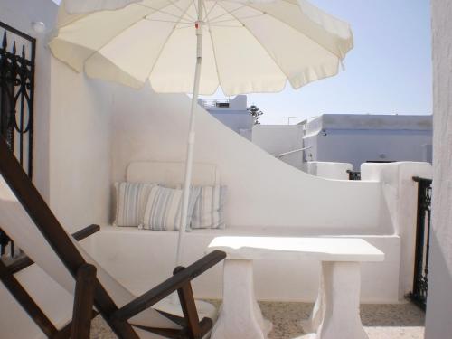 Bungalows Svoronos Paros Island Greece