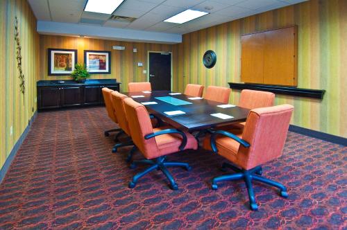 Hampton Inn & Suites Elk City - 회의실/연회장