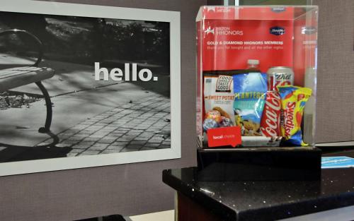 Hampton Inn Ashtabula - image 13