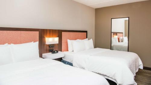 Hampton Inn Erie-South I-90/I-79 - image 9