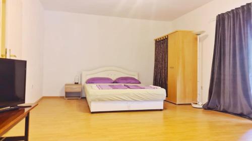 Apartments Discovery 2 - image 11