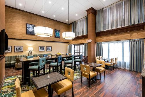 Hampton Inn & Suites by Hilton Florence Center - 레스토랑