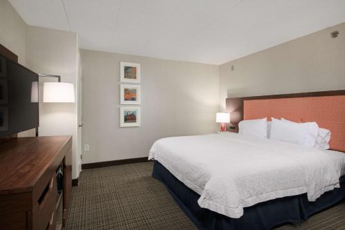 Hampton Inn By Hilton Fairfax City