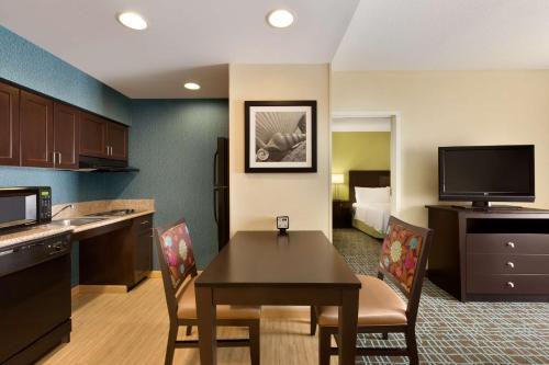 Homewood Suites Fort Myers Airport - FGCU