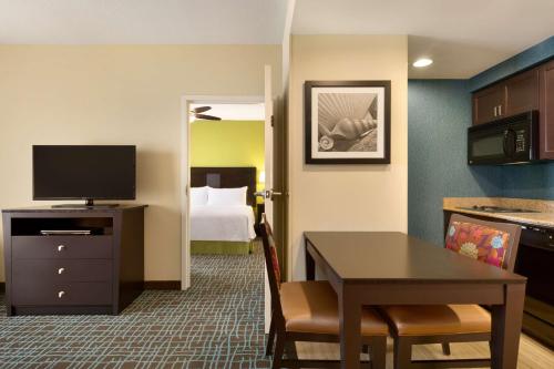 Homewood Suites Fort Myers Airport - FGCU