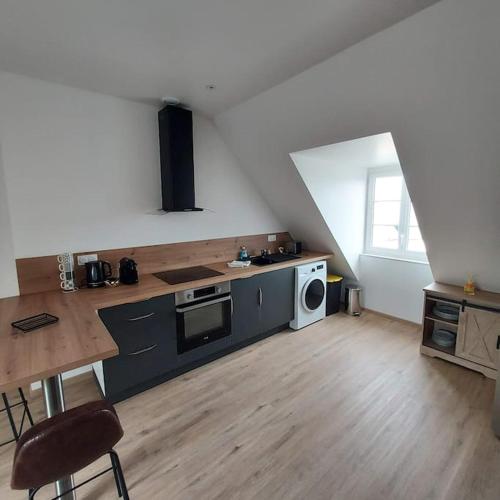 Bel appartement F2 hyper centre refait à neuf (Bel appartement F2 hyper centre refait a neuf) in Кутанс