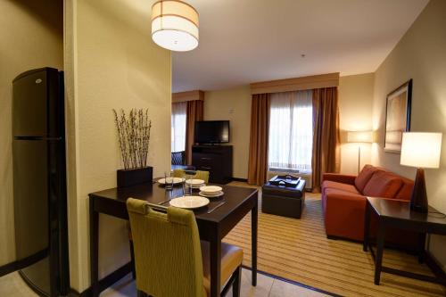 Homewood Suites by Hilton Fort Worth West at Cityview