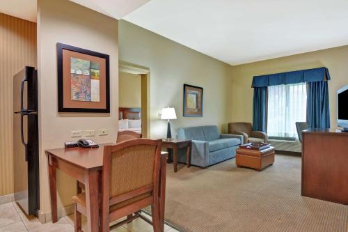 Homewood Suites by Hilton Fayetteville