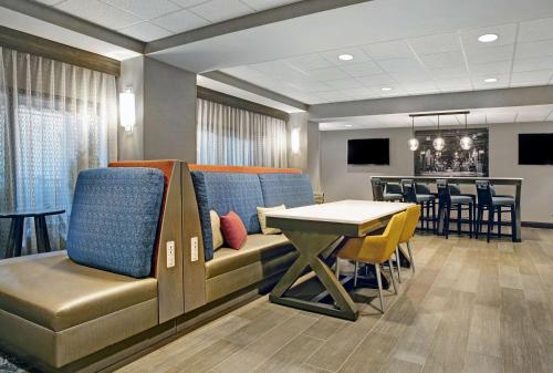 Hampton Inn Greenville/Woodruff Road in Greenville, USA