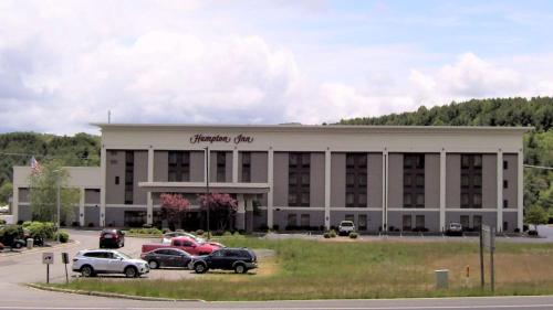 Hampton Inn - Hillsville