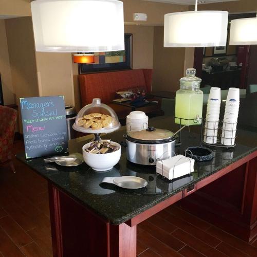 Hampton Inn Hays-North of I-70