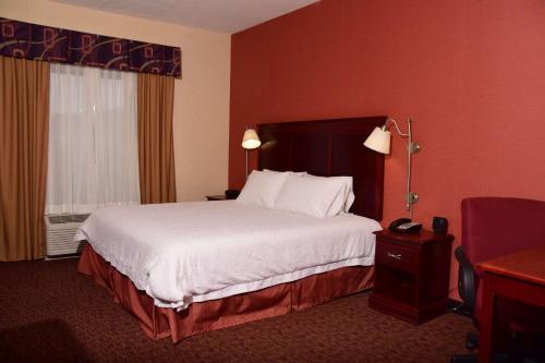 Hampton Inn Indiana - image 11