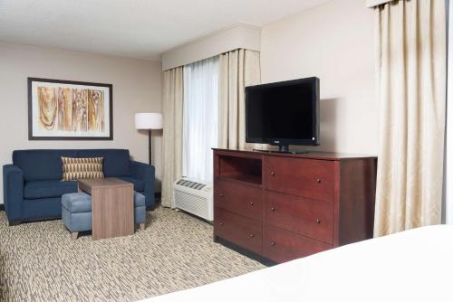 Homewood Suites by Hilton Indianapolis Northwest - image 8
