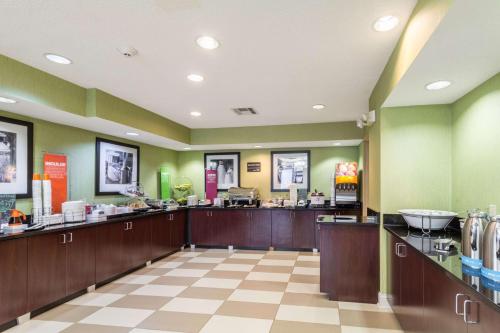 Hampton Inn Jackson Pearl Intrntl Airport